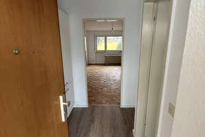 Helle 1-Zimmer Wohnung im EG in Stuttgart-Feuerbach – Hohewartstraße 58, 70469 Hohe Warte, Stuttgart – Vorschaubild 1