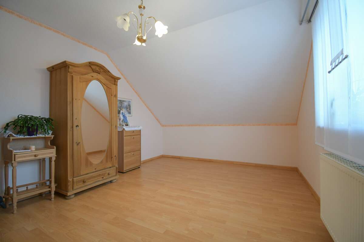 Immobilie in Friesoythe - 6681 - Mehr als Grundrisse: ein Zuhause – 6-Zimmer-Doppelhaushälfte für echtes Familienleben - Bild 1