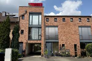 Modernes Architektenhaus mit großzügiger Dachterrasse|Außenstellplatz|Begehrte Lage im Kölner Süden – Die vollständige Adresse der Immobilie erhältst du vom Anbieter., 50997 Rondorf, Köln – Vorschaubild 2