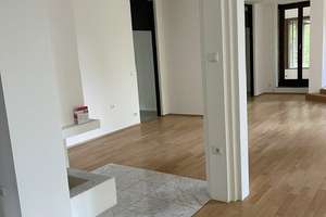 Exklusive 169 m² Wohnung im 1. OG mit Wintergarten (am Isar-Hochufer) – Heilmannstraße 31b, 81479 Thalkirchen, München – Vorschaubild 4