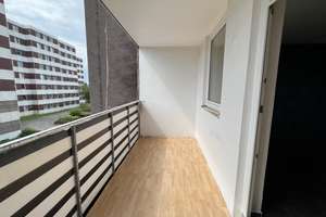4 Zimmer Wohnung mit Außenstellplatz in Paderborn-Schloss Neuhaus – Die vollständige Adresse der Immobilie erhältst du vom Anbieter., 33104 Schloß Neuhaus, Paderborn – Vorschaubild 7