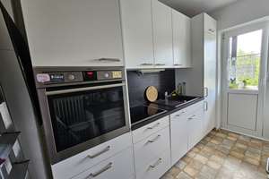 Nachmieter gesucht: Helle 2-Zimmer-Wohnung in Remscheider City mit Balkon u. Einbauküche – Alleestraße 52, 42853 Mitte, Remscheid – Vorschaubild 2