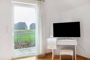 Modernes Einfamilienhaus mit Galerie, Kamin und drei Garagen in ruhiger Randlage – Im Förstergarten 31, 91336 Heroldsbach – Vorschaubild 8