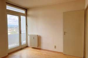 SKYLINE IM BLICK – Gut geschnittene 3-Zimmer-Wohnung mit Gestaltungspotenzial – 60385 Bornheim, Frankfurt am Main – Vorschaubild 7
