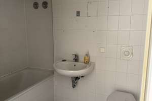 NUR mit WBS (3 Räume + besonderer Wohnbedarf): 3-Zi.-Wohnung in Lichtenberg – Die vollständige Adresse der Immobilie erhältst du vom Anbieter., 10317 Rummelsburg, Berlin – Vorschaubild 5