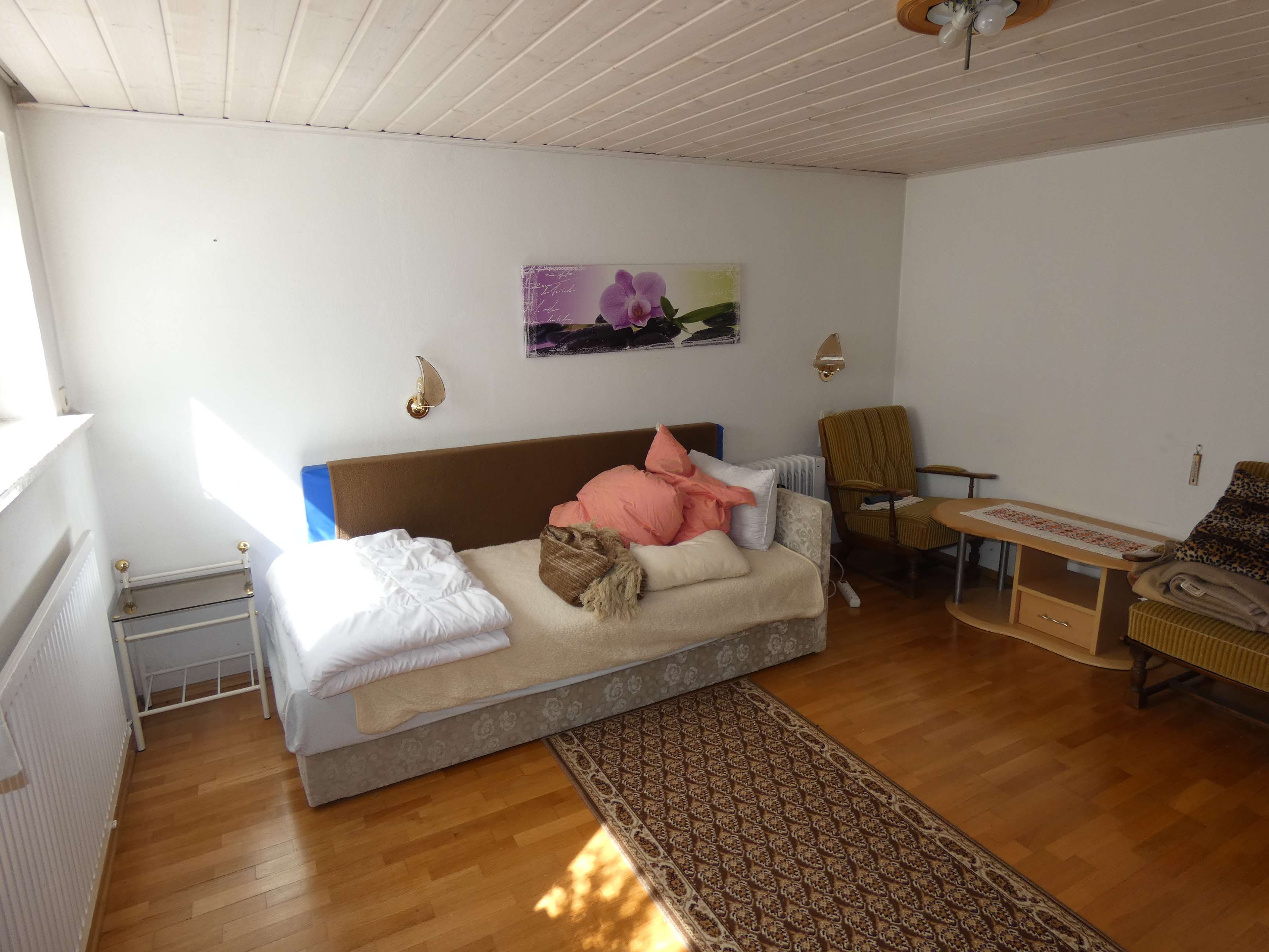 Immobilie in Kühbach - Ganz viel Platz - solides 2-3 Familienhaus in Kühbach zuverkaufen - Bild 2