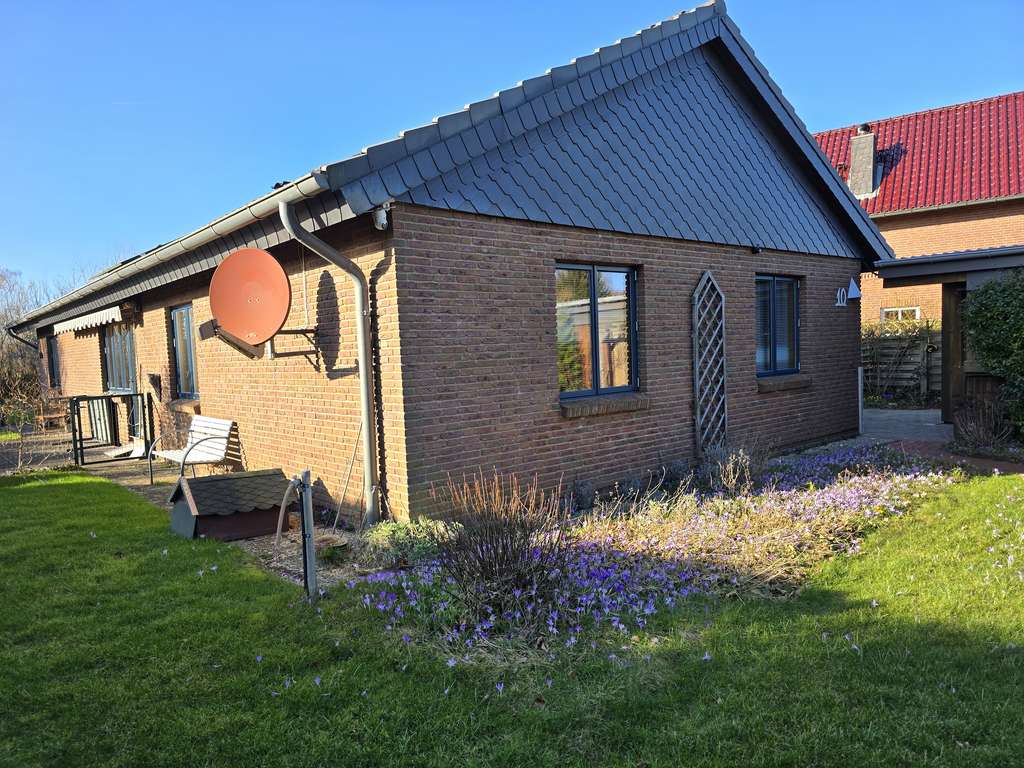 Immobilie in Jevenstedt - Ihr neues Familienparadies in herrlich ruhiger Lage - Leben und Arbeiten unter einem Dach - Bild 3