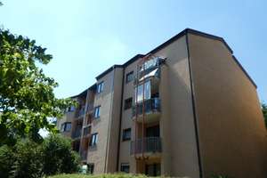 Top gepflegt und lichtdurchflutet: Dachgeschosswohnung mit Balkon und Tiefgaragenstellplatz!