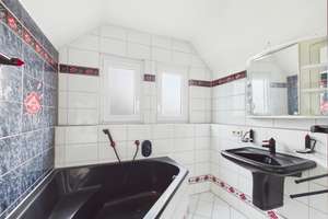 Helle Maisonette 60 m² mit Dachstudio 25 m², Balkon mit schöner Aussicht und Kfz-Stellplatz – Die vollständige Adresse der Immobilie erhältst du vom Anbieter., 70619 Heumaden, Stuttgart – Vorschaubild 10