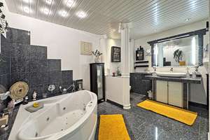 Lübeck : mod. Haus am Elbe-Lübeck Kanal mit TG-Stellplatz und Gartenhaus - Einziehen & Wohlfühlen – Die vollständige Adresse der Immobilie erhältst du vom Anbieter., 23560 Moisling, Lübeck – Vorschaubild 15