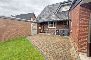 Voerde-Spellen: Doppeltes Wohnglück – Eigenbedarf trifft Rendite – Die vollständige Adresse der Immobilie erhältst du vom Anbieter., 46562 Voerde (Niederrhein) – Vorschaubild 44