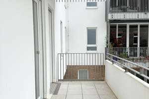 Ganz besonders toll mit großzügigem offenem Wohnzimmer, gr. Balkon, Aufzug, TG-Platz, Baujahr 2016 – Die vollständige Adresse der Immobilie erhältst du vom Anbieter., 40223 Bilk, Düsseldorf – Vorschaubild 8