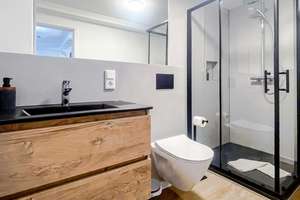 KFW70 Standard, Vermietung an Feriengäste gestattet, 2 Schlafzimmer, vollständige Design-Möblierung – Am Langen Acker 1, 59955 Winterberg – Vorschaubild 9