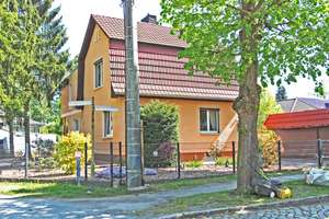 *Casa bifamiliare - Zweifamilienhaus* Wunderbares Ensemble - bezugsfrei ab 08/2026 - WNFL. ca. 211 m – Die vollständige Adresse der Immobilie erhältst du vom Anbieter., 14612 Falkensee – Vorschaubild 2