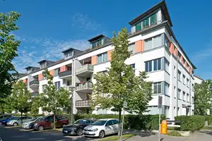 3 Zimmer mit Wintergarten ab sofort ! – Achillesstr. 96, 13125 Berlin – Vorschaubild 1