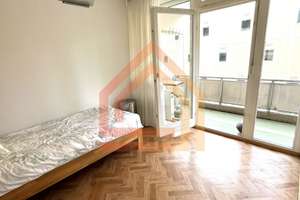 Bezugsfreie, ideal geschnittene 2-Zimmer-Wohnung in zentraler Lage – Die vollständige Adresse der Immobilie erhältst du vom Anbieter., 50676 Altstadt/Süd, Köln – Vorschaubild 4