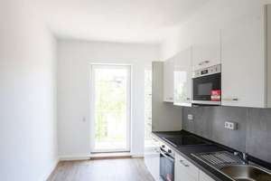 Sanierte Hochparterrewohnung mit 2 Zimmern, moderner Einbauküche und Balkon in Altlindenau – Queckstraße 15, 4177 Altlindenau, Leipzig – Vorschaubild 3