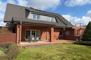 Vielseitiges Wohnjuwel: Haus mit zwei Einliegerwohnungen, Vollkeller & geräumiger Doppelgarage & Ca – Die vollständige Adresse der Immobilie erhältst du vom Anbieter., 38446 Reislingen, Wolfsburg – Vorschaubild 6