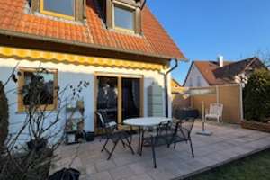 Gepflegtes Doppelhaus mit Garage in Hagenbüchach – Die vollständige Adresse der Immobilie erhältst du vom Anbieter., 91469 Hagenbüchach – Vorschaubild 4