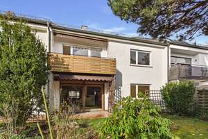 Drei Ebenen zum Gestalten, ein Garten zum Verlieben – ein Haus für Grünliebhaber und Selbermacher – Die vollständige Adresse der Immobilie erhältst du vom Anbieter., 70565 Dürrlewang, Stuttgart – Vorschaubild 23