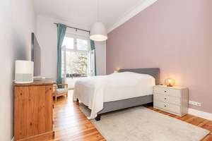 Exklusive Altbauwohnung im Güntzelkiez – Großzügig, stilvoll und vielseitig nutzbar – Die vollständige Adresse der Immobilie erhältst du vom Anbieter., 10717 Wilmersdorf, Berlin – Vorschaubild 2