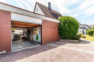 PANORAMABLICK – Stilvolles Haus mit Pool, Garten, Garage und Ausblick in Remshalden – Die vollständige Adresse der Immobilie erhältst du vom Anbieter., 73630 Remshalden – Vorschaubild 18