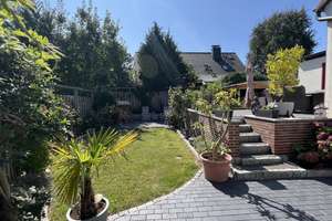 Wohnen & Vermieten in Top-Lage: Haus mit bis zu vier Einheiten! – Die vollständige Adresse der Immobilie erhältst du vom Anbieter., 27476 Cuxhaven – Vorschaubild 2