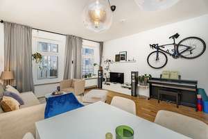 Gut geschnittene 4-Zimmer-Wohnung mit zwei Balkonen in absoluter Top-Lage im Kollwitzkiez