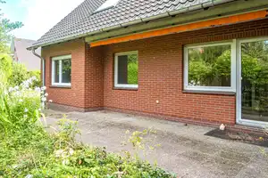 Vielseitig nutzbares Wohnhaus in ruhiger Wohnlage – Oldenburg (Oldenburg) – Vorschaubild 32
