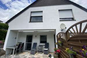 Hellenthal: Freistehendes Zweifamilienhaus mit großem Grundstück und Garten! 360° Begehung – Die vollständige Adresse der Immobilie erhältst du vom Anbieter., 53940 Hellenthal – Vorschaubild 3
