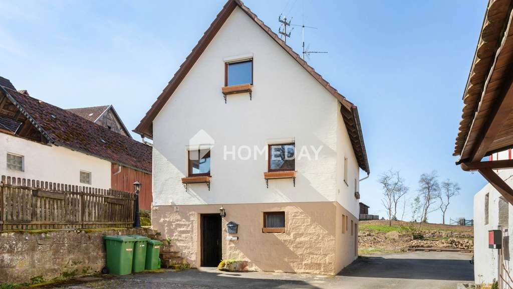 Immobilie in Calw - Einfamilienhaus in Calw Holzbronn mit 4 Zimmern und viel Potenzial für Ihr neues Zuhause - Bild 0