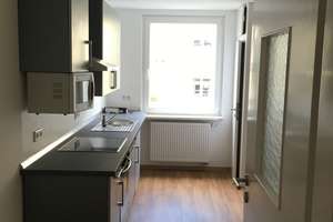 Helle, neuwertige 2-Zimmer-Wohnung mit Balkon und EBK – Crevennastraße 8, 97072 Altstadt, Würzburg – Vorschaubild 3
