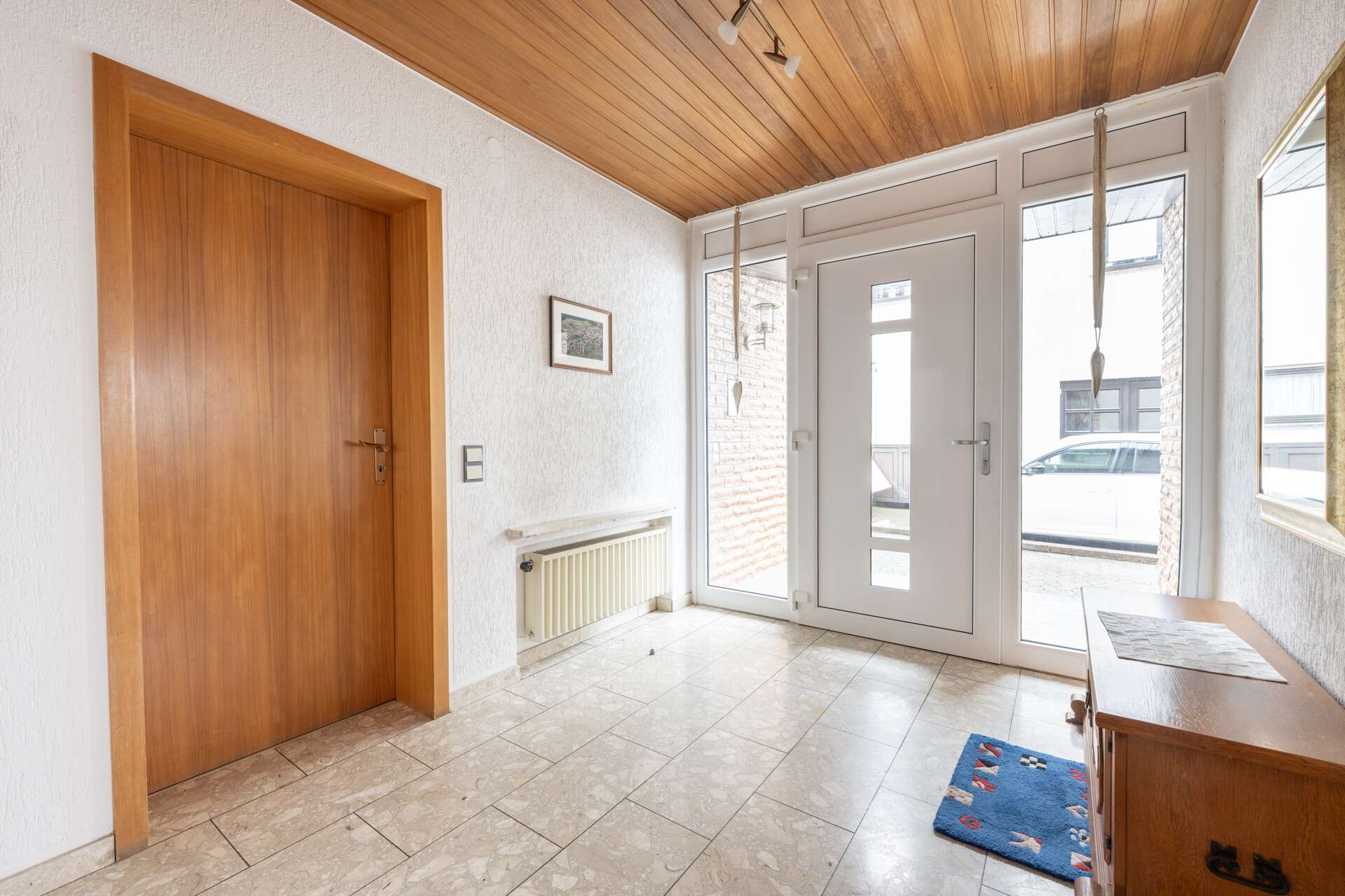 Immobilie in Großmaischeid - Wohnen auf zwei Ebenen mit Terrasse und Garten - Bild 0