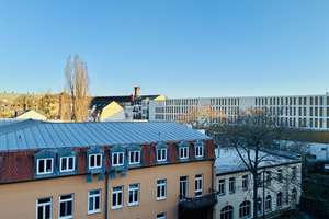Dachgeschosswohnung mit Balkon als Kapitalanlage mit Potential!