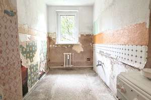 Vorbereitet zur Renovierung, 3 Zimmerwohnung mit Balkon + Eigentum Stellplatz. – Körtingstraße 4, 12107 Mariendorf, Berlin – Vorschaubild 18