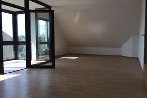 Zentrale 2-Zimmer-Wohnung mit verglaster Loggia - WBS erforderlich! – Berliner Straße 21B, 33647 Brackwede, Bielefeld – Vorschaubild 2
