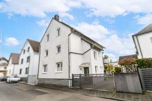 Ein Zuhause für Generationen – gepflegtes Zweifamilienhaus in familienfreundlicher Lage – Die vollständige Adresse der Immobilie erhältst du vom Anbieter., 63165 Mühlheim am Main – Vorschaubild 2
