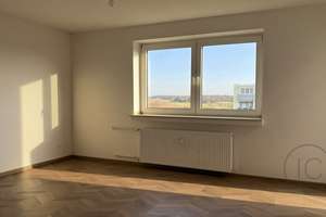 Helle frisch sanierte 3-Zimmer-Wohnung mit Balkon und praktischer Raumaufteilung – Die vollständige Adresse der Immobilie erhältst du vom Anbieter., 41179 Rheindahlen-Mitte, Mönchengladbach – Vorschaubild 2