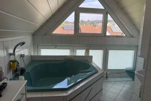 Großzügiges Haus mit Gewerbeanteil mit 330 m² Wohnfläche, große Terrasse und Garten in Pforzheim – Hauptstraße 158, 75181 Eutingen, Pforzheim – Vorschaubild 3