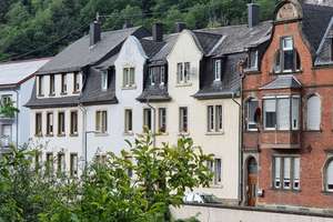 MFH frisch renoviert in gutem Zustand als Kapitalanlage in ruhiger Lage von Kirn zu verkaufen – Die vollständige Adresse der Immobilie erhältst du vom Anbieter., 55606 Kirn – Vorschaubild 4