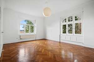 Die Lage - eine Rarität; ruhig, see- und stadtnah
Charmantes, großes Jugendstilhaus mit Seesicht – Bodenseekreis – Vorschaubild 5