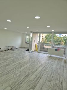 Moderne 3-Zimmer-Wohnung mit Balkon und schönem Blick ins Grüne – frisch renoviert!
