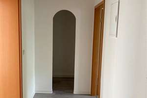 Große 1-Zi. mit neuer EBK, Laminat, Wanne, Abstellraum & Balkon in ruhiger Lage! – Zschopauer Platz 11, 9126 Bernsdorf, Chemnitz – Vorschaubild 7