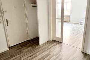 ** BEL ETAGE * GROßZÜGIG GESCHNITTENE 2 ZIMMER ALTBAUWOHNUNG NÄHE FÜRSTENPLATZ** – 40215 Friedrichstadt, Düsseldorf – Vorschaubild 6