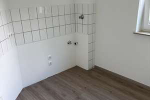 Helle renovierte Wohnung 3,5 Z. mit Balkon - einziehen wohlfühlen – Wattenscheider Hellweg 114, 44869 Westenfeld, Bochum – Vorschaubild 6