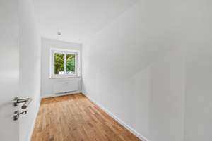 Neu sanierte 1,5-Zimmer-Wohnung in München-Laim mit neuer Einbauküche und Balkon – Schrobenhausener Straße 10, 80686 Friedenheim, München – Vorschaubild 3