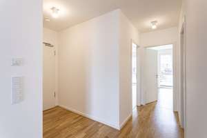 Ab Oktober: Moderne 3 Zimmer Wohnung mit EBK & Wanne – Löbtauer Straße 58a, 1159 Friedrichstadt, Dresden – Vorschaubild 2
