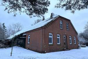Großes Anwesen mit historischem Charme und Stallungen, ca. 6.700 m² – optional 4,7 ha Land – Die vollständige Adresse der Immobilie erhältst du vom Anbieter., 26817 Rhauderfehn – Vorschaubild 3
