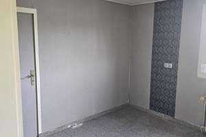 Helle 3- Zimmer Dachgeschosswohnung
650 € - 86 m² - 3.0 Zi. – Die vollständige Adresse der Immobilie erhältst du vom Anbieter., 53501 Grafschaft – Vorschaubild 11