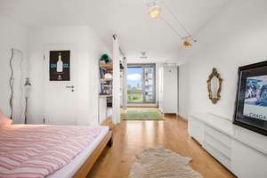 RUHIG WOHNEN IN KANALNÄHE – MODERNES REIHENMITTELHAUS MIT SÜDTERRASSE UND DREI WOHNEBENEN – Die vollständige Adresse der Immobilie erhältst du vom Anbieter., 30655 List, Hannover – Vorschaubild 6